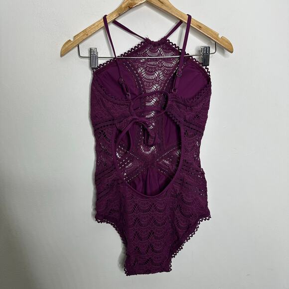 Becca by Rebecca Virtue Color Play Halter One-Piece Swimsuit Merlot women's M - Picture 6 of 9